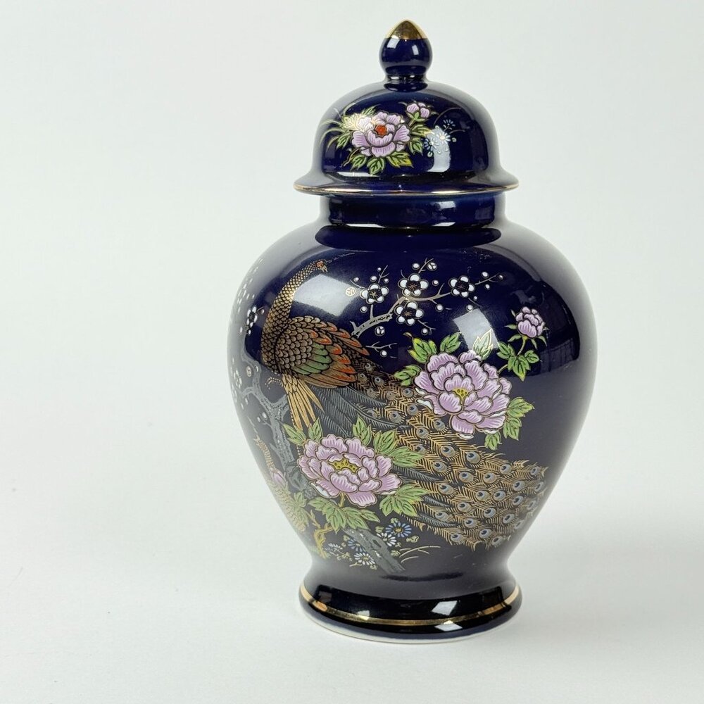 Hand Painted Porcelain Ginger Jar & Lid With Peacock & Floral Design Japan